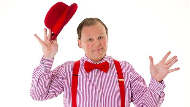 Justin Fletcher in Gigglebiz
