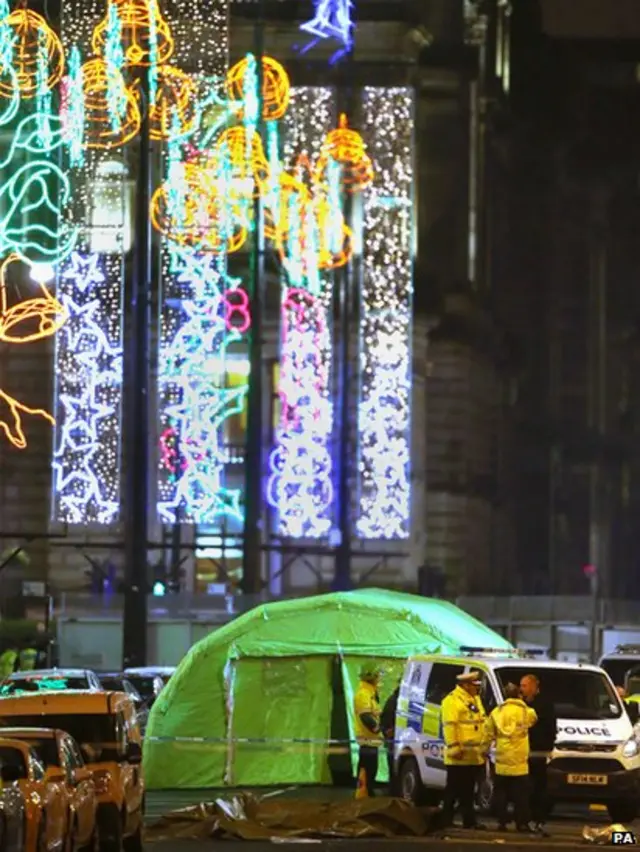 Glasgow George Square scene