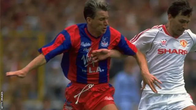 Alan Pardew playing for Crystal Palace