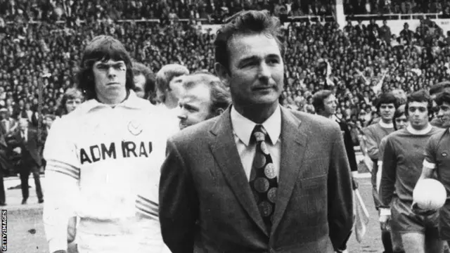 Brian Clough leads Leeds out for the 1974 Charity Shield game v Liverpool