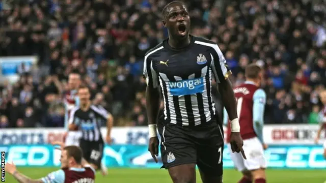 Moussa Sissoko celebrates