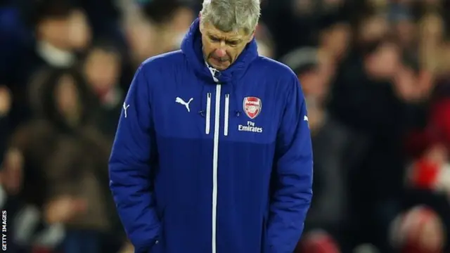 Arsene Wenger looks dejected