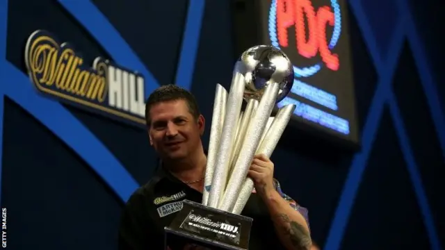 Gary Anderson with the world title