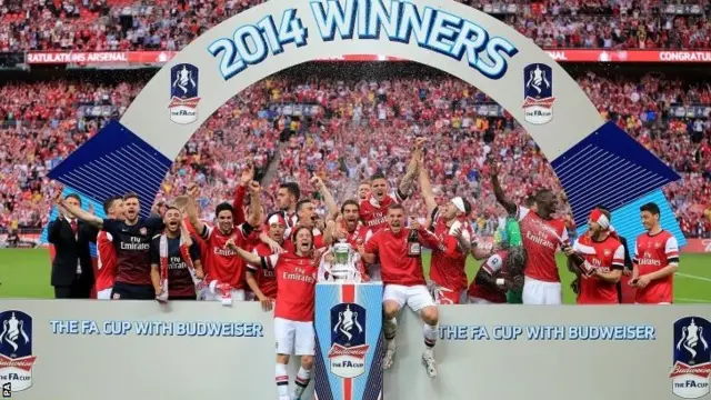 Arsenal lift FA Cup