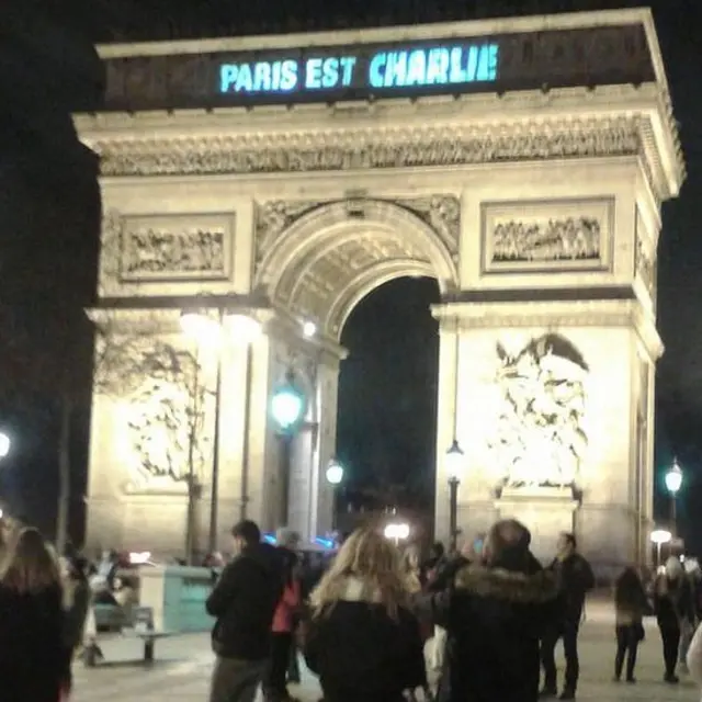 "Paris est Charlie" sign on the Arc de Triomphe