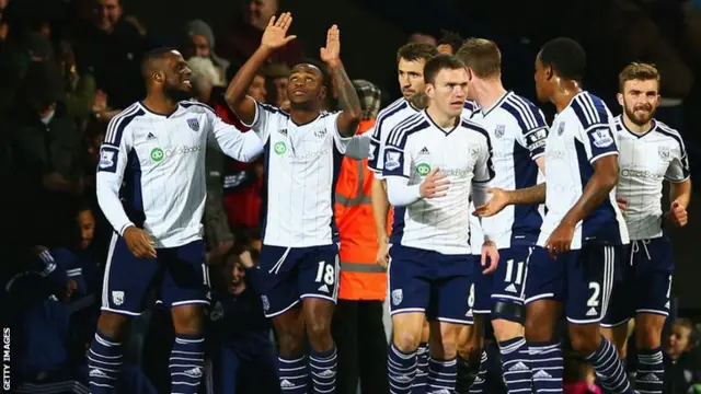 Berahino celebrates