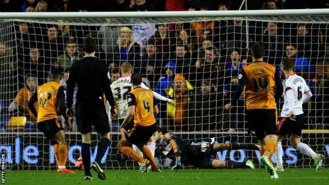 Dave Edwards scores for Wolves