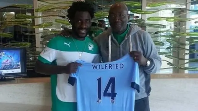 Wilfried Bony (left)