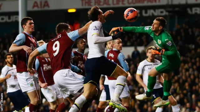 Vlad Chiriches scores for Tottenham