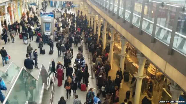 Queues at St Pancras