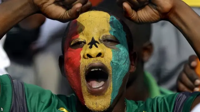 Senegal fan