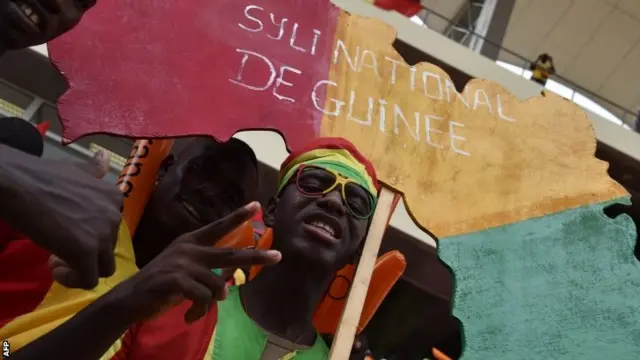 Guinea fans