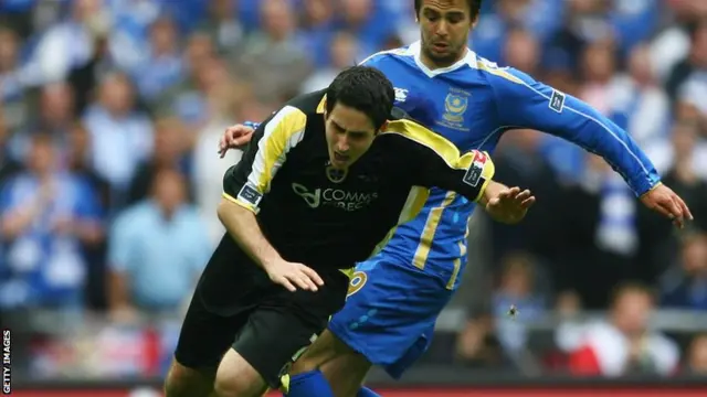 Peter Whittingham is fouled by Niko Kranjcar of Portsmouth in the 2008 FA Cup final