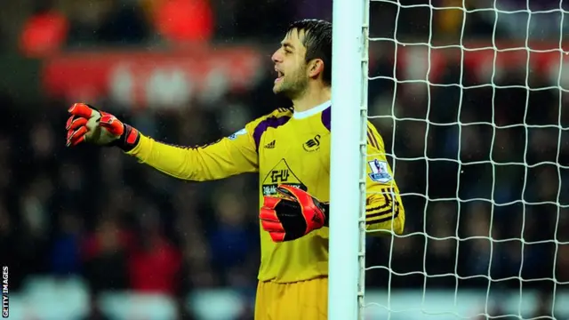 Lukasz Fabianski in action