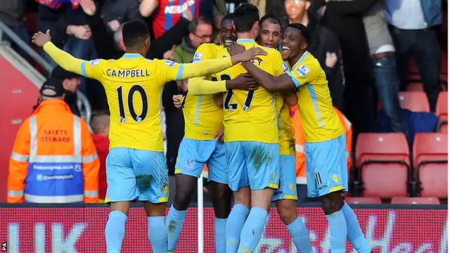 Crystal Palace celebrate Marouane Chamakh's second goal