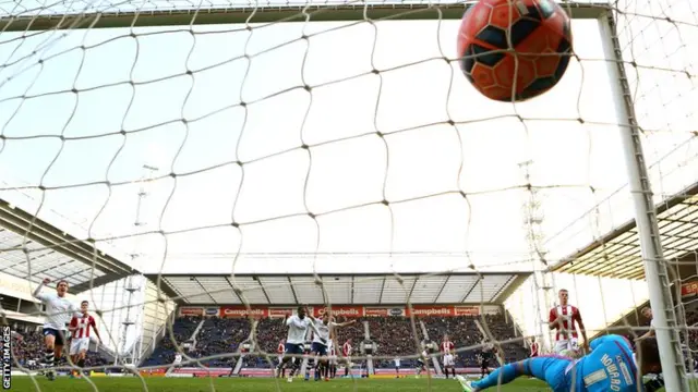 Paul Gallagher scores the opening goal