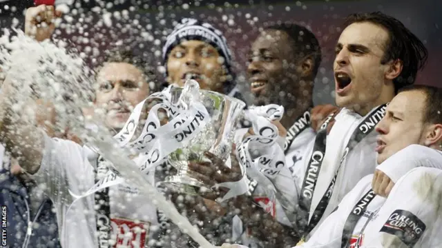 Tottenham celebrate winning the 2008 League Cup final