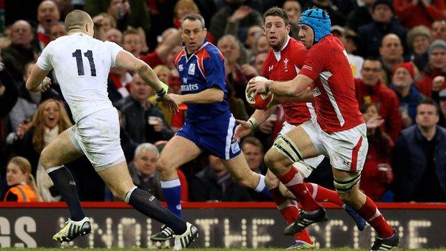 Alex Cuthbert v England 2013