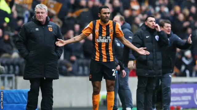 Ahmed Elmohamady protests against his disallowed goal