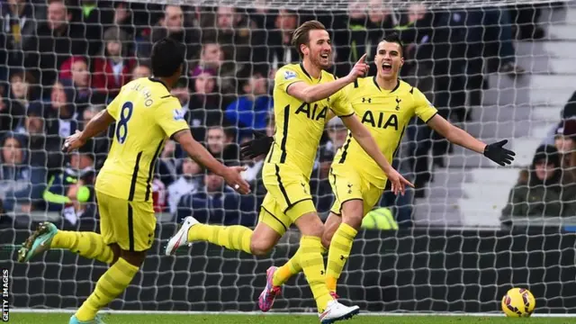 Harry Kane celebrates