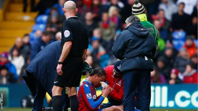 Chamakh receives treatment