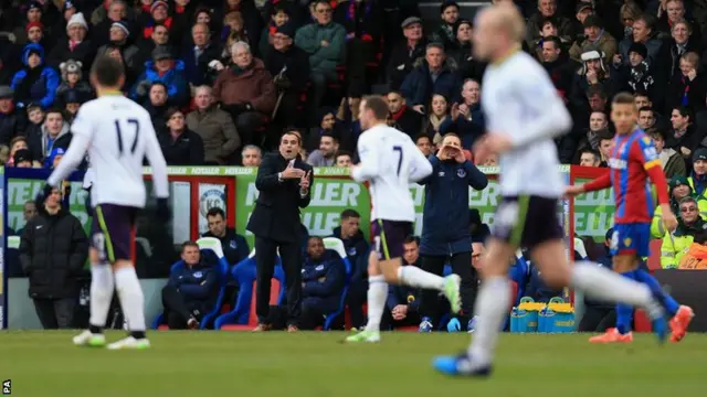 Roberto Martinez instructs his players