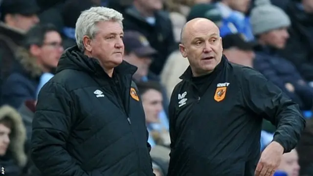 Steve Bruce & Mike Phelan, Hull