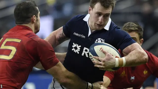 Scotland full-back Stuart Hogg attacks