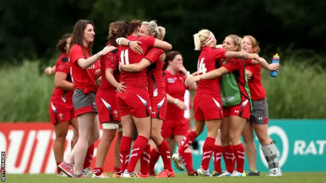 Wales women's rugby team celebrate