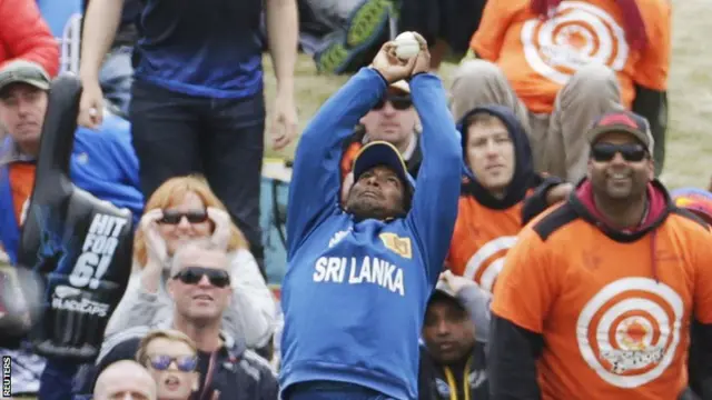 Jeevan Mendis takes the catch