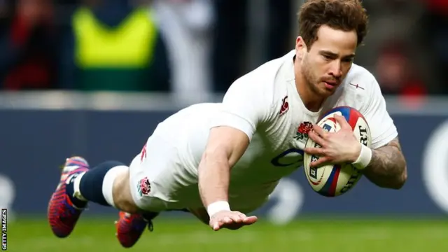 Danny Cipriani scores