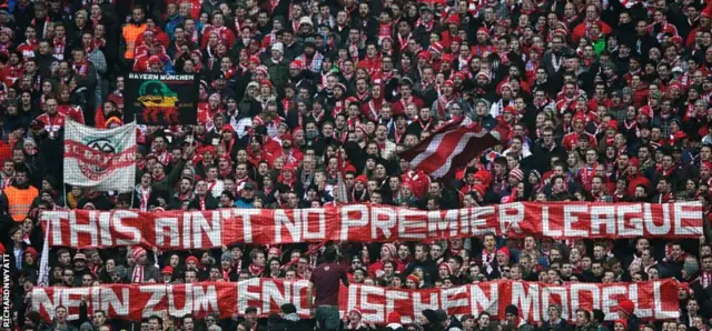 Bayern Munich fans protest