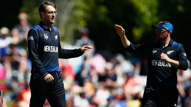 Daniel Vettori of New Zealand celebrates