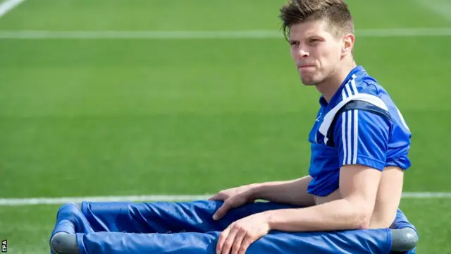 Schalke 04 striker Klaas-Jan Huntelaar