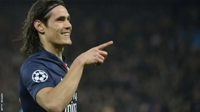 Edinson Cavani celebrates