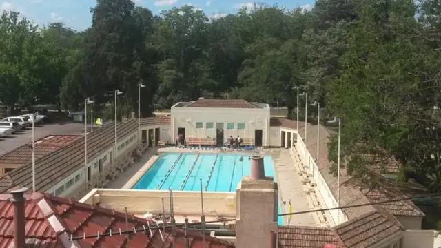 Swimming pool