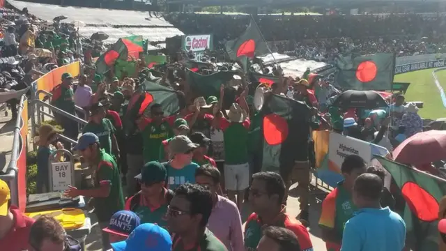 Bangladesh fans with flags