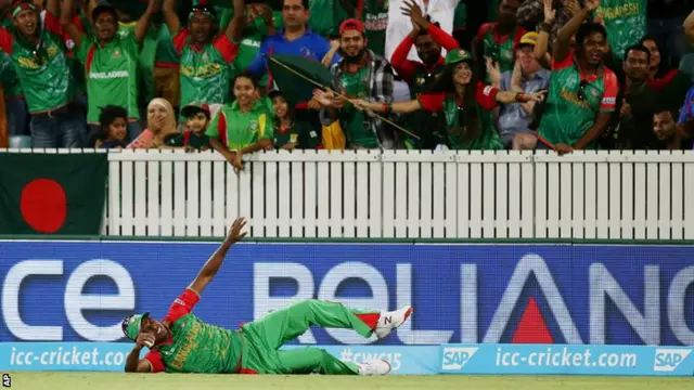 Rubel Hossain takes a catch