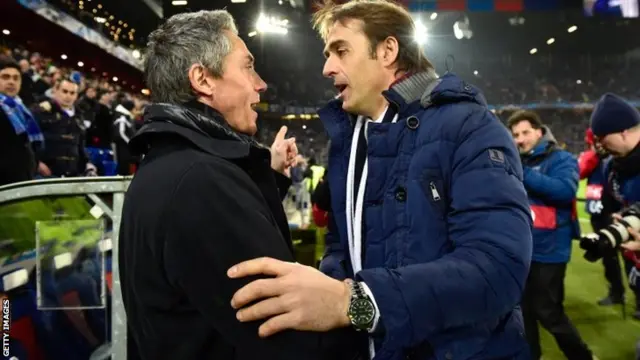 Paulo Sousa talks with Porto's Spanish coach Julen Lopetegui