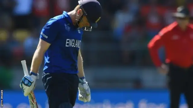 Eoin Morgan looks dejected