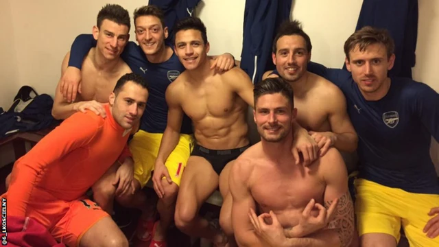 Arsenal players in the dressing room