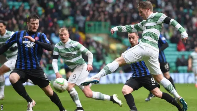 Kris Commons puts Celtic ahead