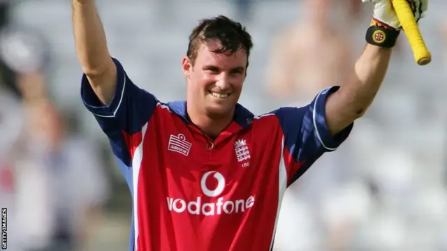 Andrew Strauss celebrates