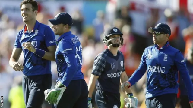 Steven Finn celebrates