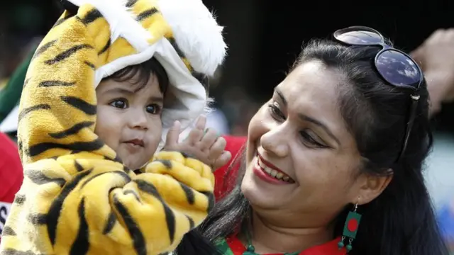 Bangladesh fans