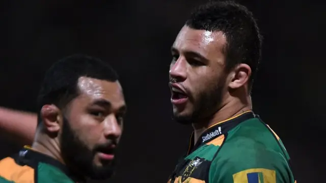 Samu Manoa and Courtney Lawes