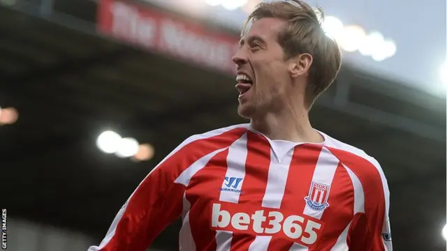 Peter Crouch celebrates