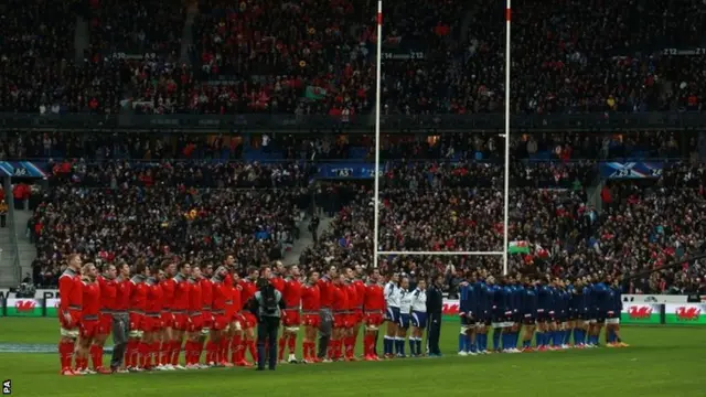 The two teams line-up pre-match