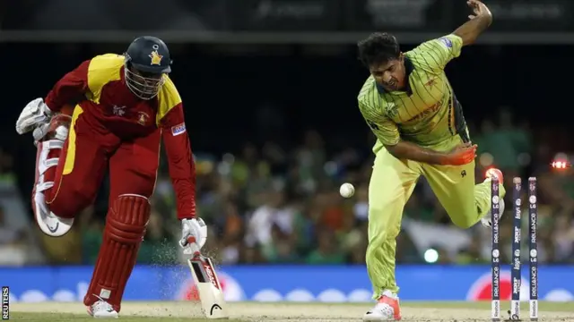 Pakistan's Sohail Khan falls short of running out Panyangara