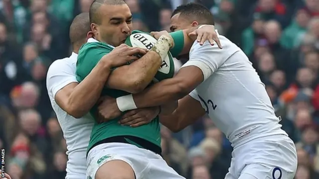 Simon Zebo is tackled